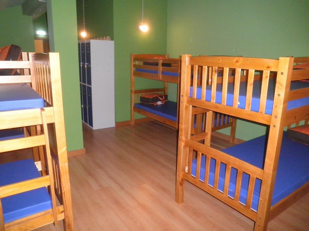 Mirador Del Angliru Hostel Riosa Room photo